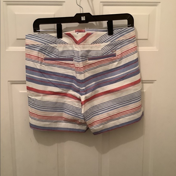 Junior ladies Tommy Hilfiger shorts size 6 - Picture 3 of 3